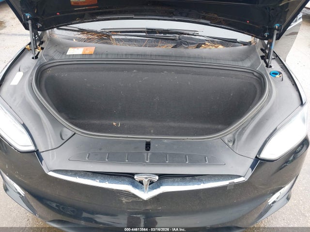 44613564 :رقم المزاد ، 5YJXCBE26GF022396 vin ، 2016 Tesla Model X 60d/70d/75d/90d/p100d مزاد بيع