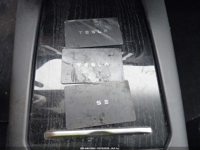 44613564 :رقم المزاد ، 5YJXCBE26GF022396 vin ، 2016 Tesla Model X 60d/70d/75d/90d/p100d مزاد بيع