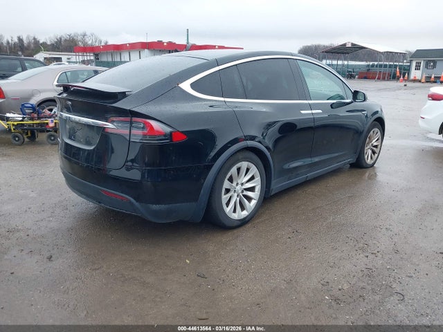 44613564 :رقم المزاد ، 5YJXCBE26GF022396 vin ، 2016 Tesla Model X 60d/70d/75d/90d/p100d مزاد بيع