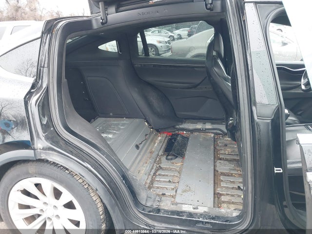 44613564 :رقم المزاد ، 5YJXCBE26GF022396 vin ، 2016 Tesla Model X 60d/70d/75d/90d/p100d مزاد بيع
