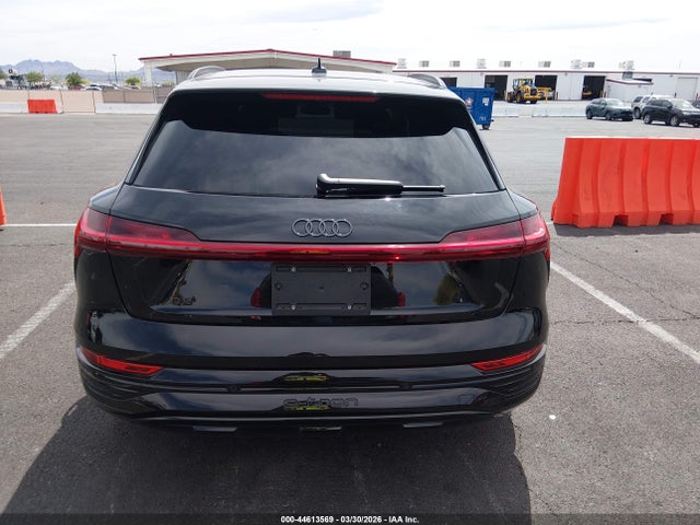 WA15AAGE1RB011868 Audi Q8 E-tron Premium Plus Quattro