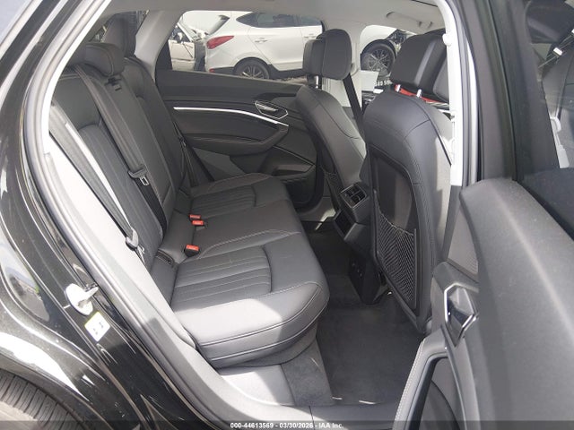 WA15AAGE1RB011868 Audi Q8 E-tron Premium Plus Quattro