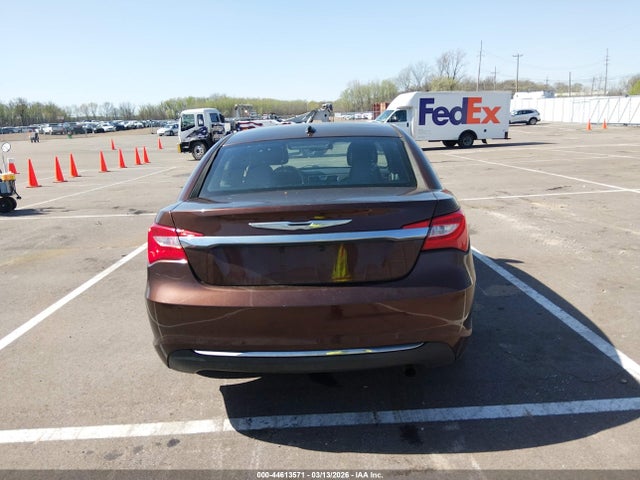 Продаж на аукціоні авто 2013 Chrysler 200 Lx, vin: 1C3CCBAB0DN698137, номер лоту: 44613571