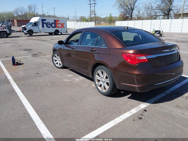 Продаж на аукціоні авто 2013 Chrysler 200 Lx, vin: 1C3CCBAB0DN698137, номер лоту: 44613571