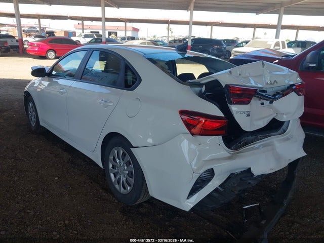 3KPF24AD6PE643354 KIA FORTE LX