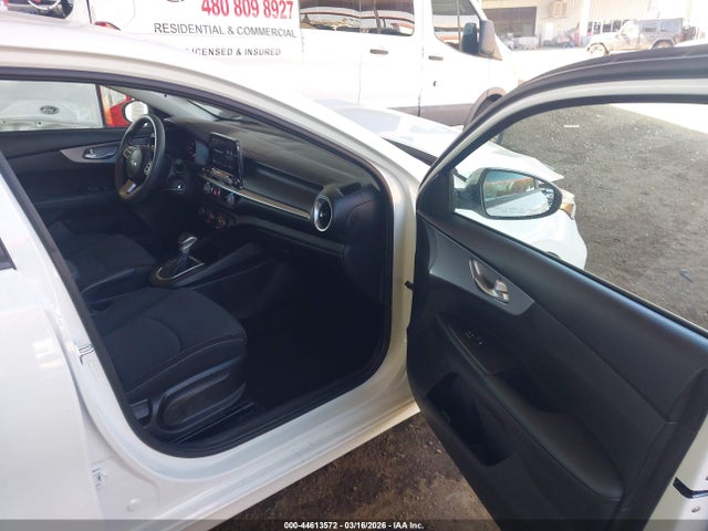 3KPF24AD6PE643354 KIA FORTE LX