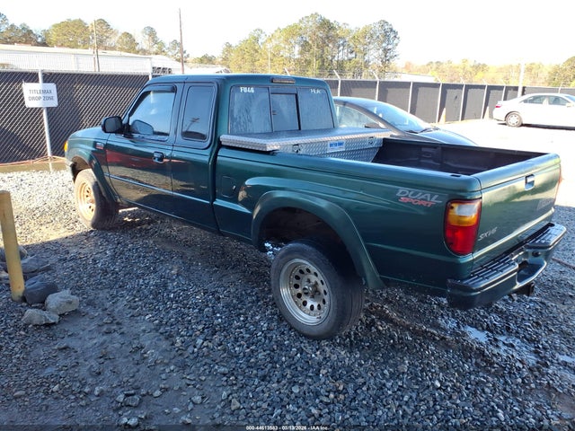 44613583 :رقم المزاد ، 4F4YR16U51TM15363 vin ، 2001 Mazda B3000 Ds/se مزاد بيع