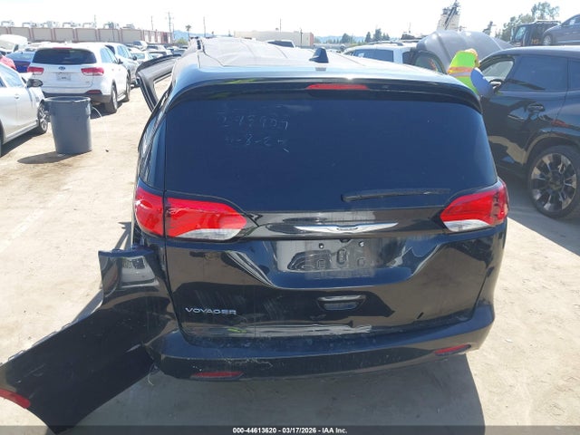 2022 Chrysler Voyager Lx მანქანა იყიდება აუქციონზე, vin: 2C4RC1CG9NR102844, აუქციონის ნომერი: 44613620