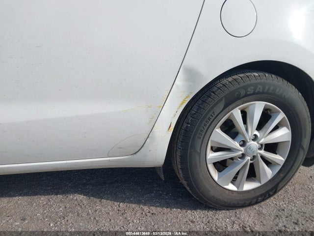 KIA SEDONA LX 2016 KNDMB5C14G6146115 Image 6