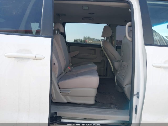 KIA SEDONA LX 2016 KNDMB5C14G6146115 Image 8