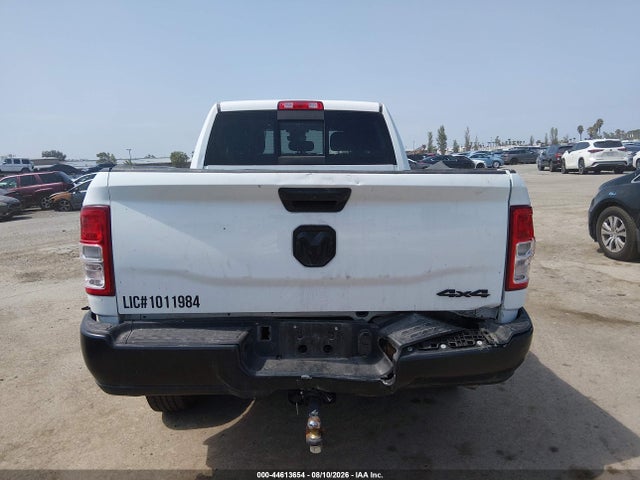 3C6UR5CL3RG316812 RAM 2500 Tradesman 4x4 6&#039;4 Box