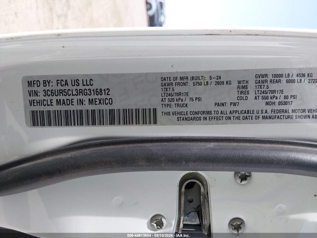 3C6UR5CL3RG316812 RAM 2500 Tradesman 4x4 6&#039;4 Box