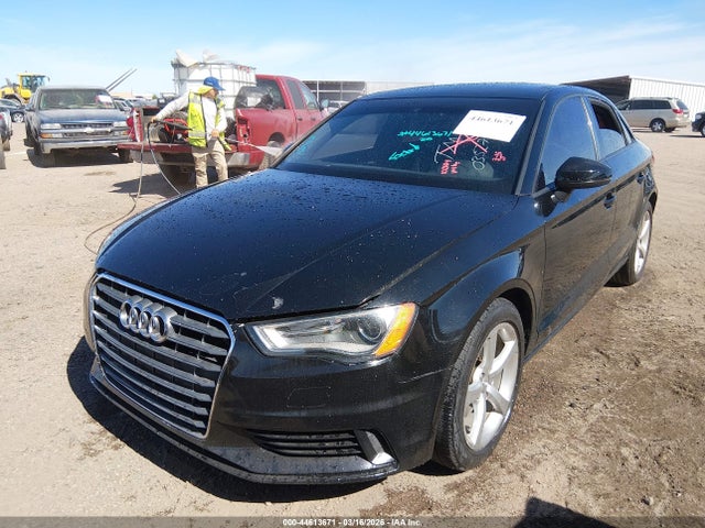 2015 AUDI A3 WAUACGFF3F1035275 Photo 1