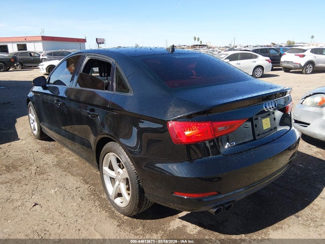 2015 AUDI A3 WAUACGFF3F1035275 Photo 2