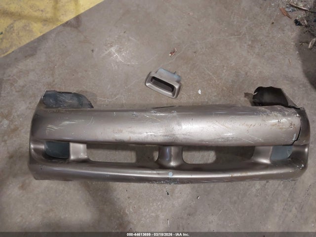 44613699 :رقم المزاد ، 1B3ES46C4YD871899 vin ، 2000 Dodge Neon Highline مزاد بيع