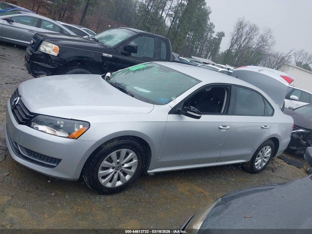 44613732 :رقم المزاد ، 1VWAH7A34DC017416 vin ، 2013 Volkswagen Passat S مزاد بيع