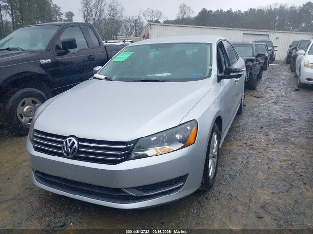 44613732 :رقم المزاد ، 1VWAH7A34DC017416 vin ، 2013 Volkswagen Passat S مزاد بيع