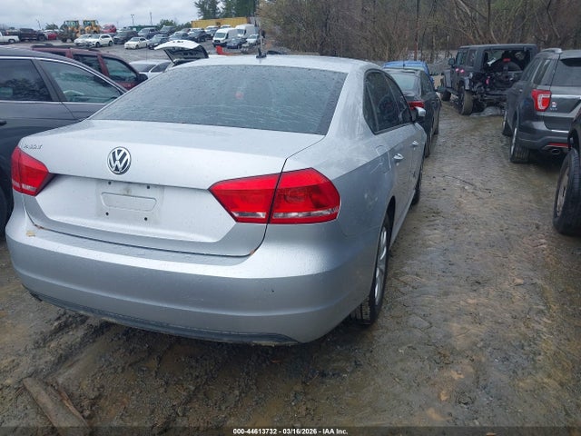 44613732 :رقم المزاد ، 1VWAH7A34DC017416 vin ، 2013 Volkswagen Passat S مزاد بيع