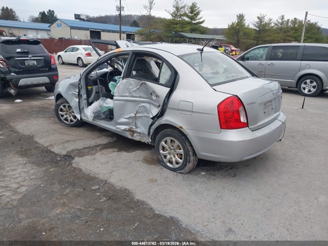 2010 HYUNDAI ACCENT KMHCN4AC5AU425220 Photo 2