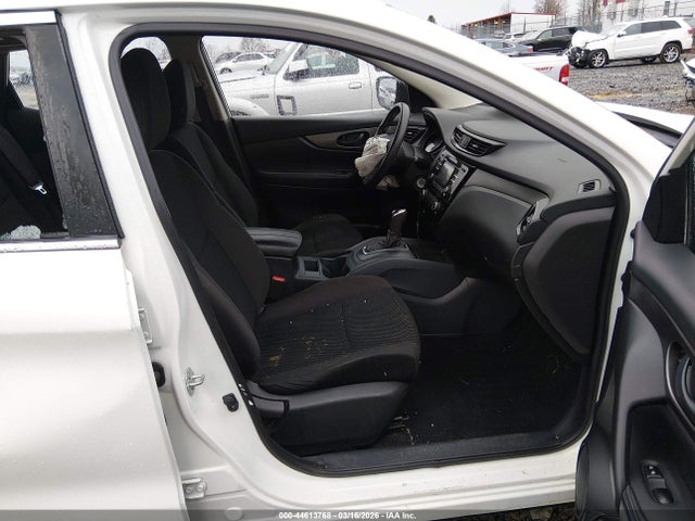 2017 NISSAN ROGUE SPORT JN1BJ1CR3HW112258 Photo 4