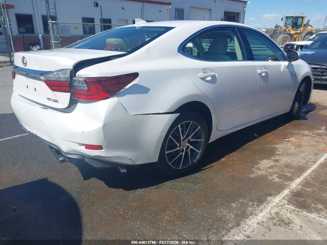 2016 LEXUS ES 350 JTHBK1GG0G2236849 Photo 3