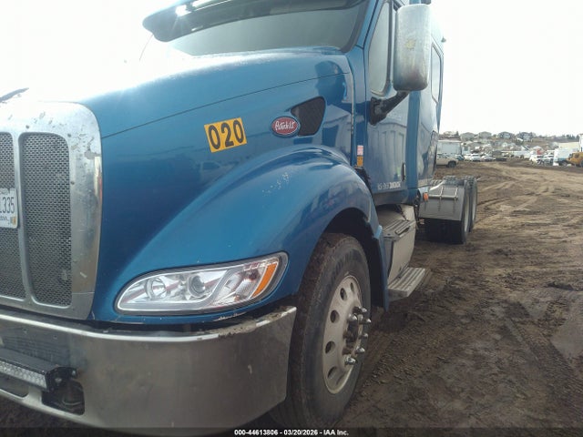 44613806 :رقم المزاد ، 1XP7DB9X78D759553 vin ، 2008 Peterbilt 387 مزاد بيع