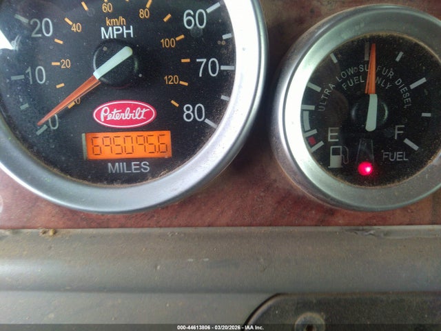44613806 :رقم المزاد ، 1XP7DB9X78D759553 vin ، 2008 Peterbilt 387 مزاد بيع