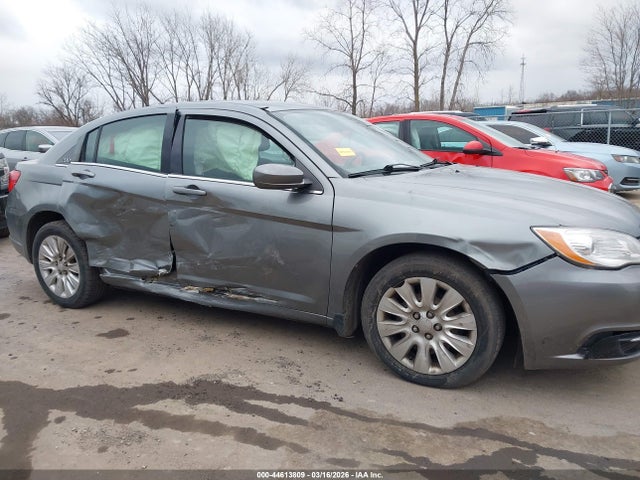 Aukcja sprzedaży 2012 Chrysler 200 Lx, vin: 1C3CCBAB5CN112854, numer aukcji: 44613809