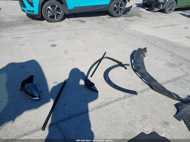 1G1FY6S09P4196177 Chevrolet Bolt Euv Fwd Lt