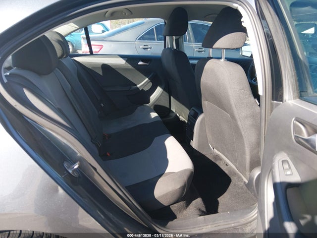Продаж на аукціоні авто 2018 Volkswagen Jetta 1.4t S, vin: 3VW2B7AJ9JM242218, номер лоту: 44613838