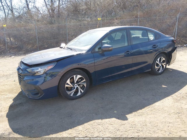 Subaru Legacy Premium 2025 4S3BWAD61S3023333 Image 2