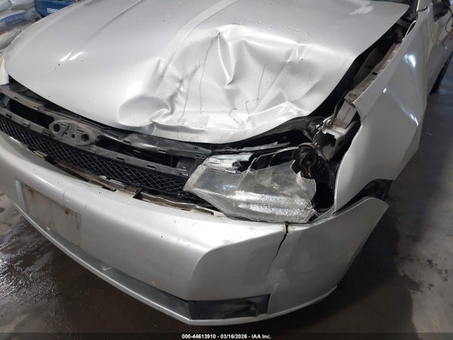 2011 FORD FOCUS 1FAHP3GN6BW134888 Photo 5