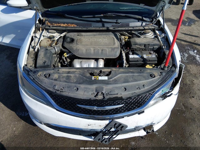 Aukcja sprzedaży 2015 Chrysler 200 Limited, vin: 1C3CCCAB4FN714817, numer aukcji: 44613956