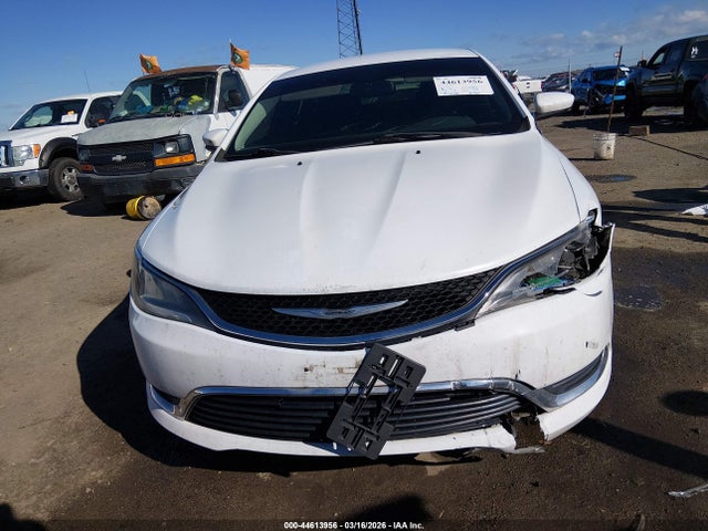 Aukcja sprzedaży 2015 Chrysler 200 Limited, vin: 1C3CCCAB4FN714817, numer aukcji: 44613956
