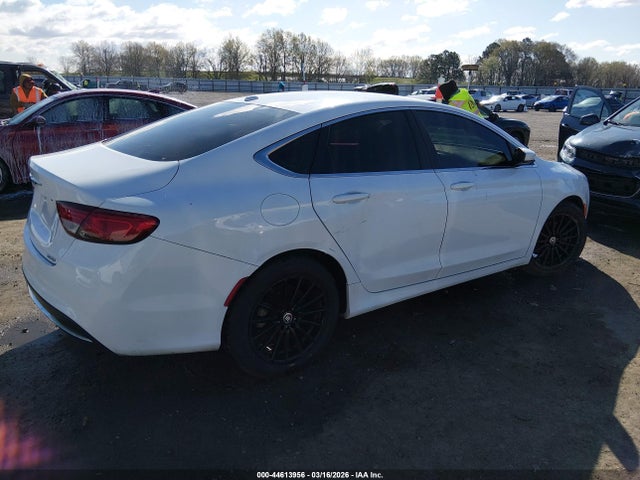 Aukcja sprzedaży 2015 Chrysler 200 Limited, vin: 1C3CCCAB4FN714817, numer aukcji: 44613956