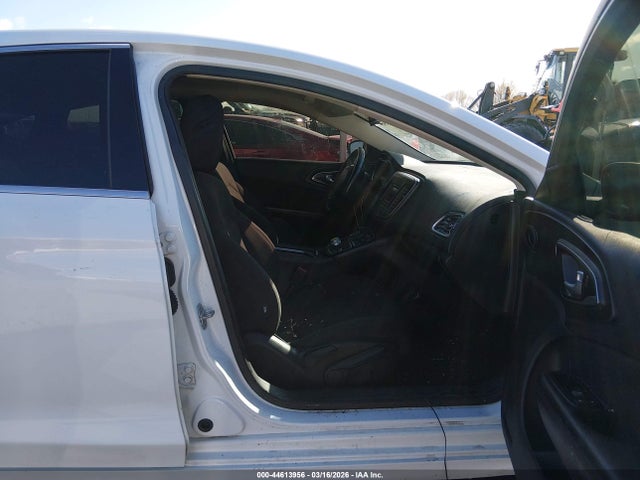 Aukcja sprzedaży 2015 Chrysler 200 Limited, vin: 1C3CCCAB4FN714817, numer aukcji: 44613956