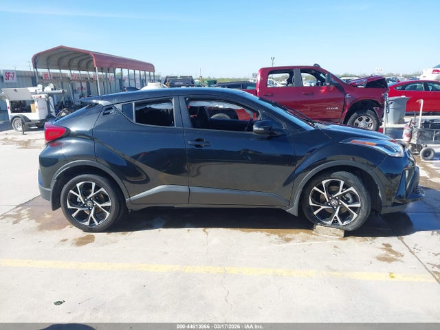 JTNKHMBXXL1089167 Toyota C-HR XLE
