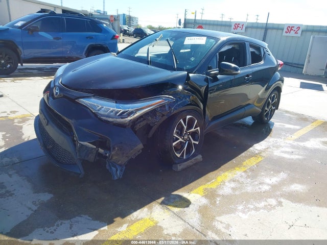 JTNKHMBXXL1089167 Toyota C-HR XLE