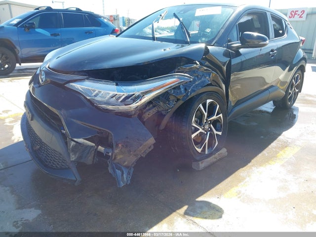 JTNKHMBXXL1089167 Toyota C-HR XLE