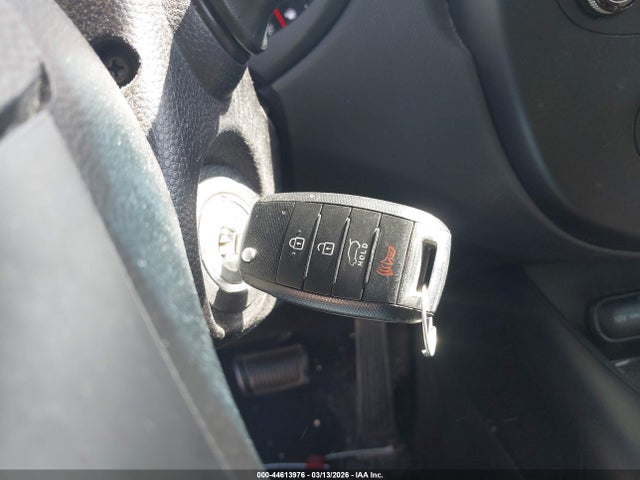 KIA SOUL + 2014 KNDJP3A53E7727109 Image 11