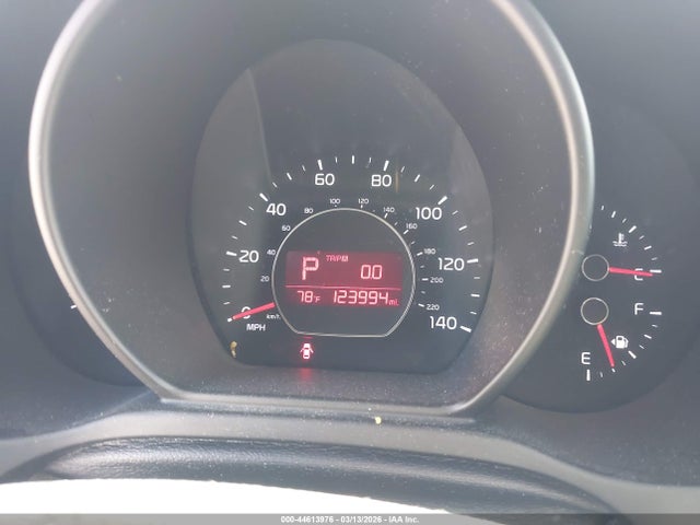 KIA SOUL + 2014 KNDJP3A53E7727109 Image 7