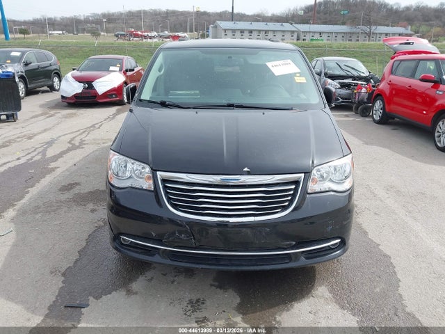 44613989 :رقم المزاد ، 2C4RC1BG0GR291727 vin ، 2016 Chrysler Town & Country Touring مزاد بيع