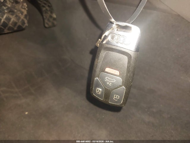 2022 Audi Q5 Prestige 45 Tfsi S Line Quattro S Tronic მანქანა იყიდება აუქციონზე, vin: WA1FABFY4N2044458, აუქციონის ნომერი: 44614002