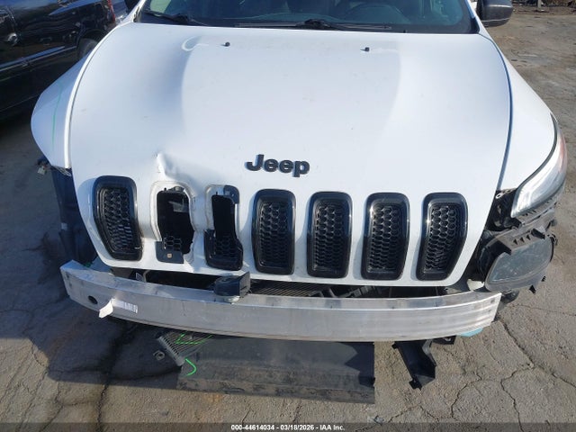 44614034 :رقم المزاد ، 1C4PJMABXHW562466 vin ، 2017 Jeep Cherokee Altitude 4x4 مزاد بيع