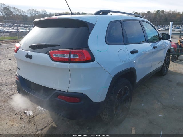 44614034 :رقم المزاد ، 1C4PJMABXHW562466 vin ، 2017 Jeep Cherokee Altitude 4x4 مزاد بيع