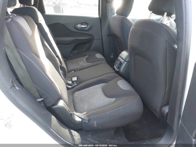 44614034 :رقم المزاد ، 1C4PJMABXHW562466 vin ، 2017 Jeep Cherokee Altitude 4x4 مزاد بيع