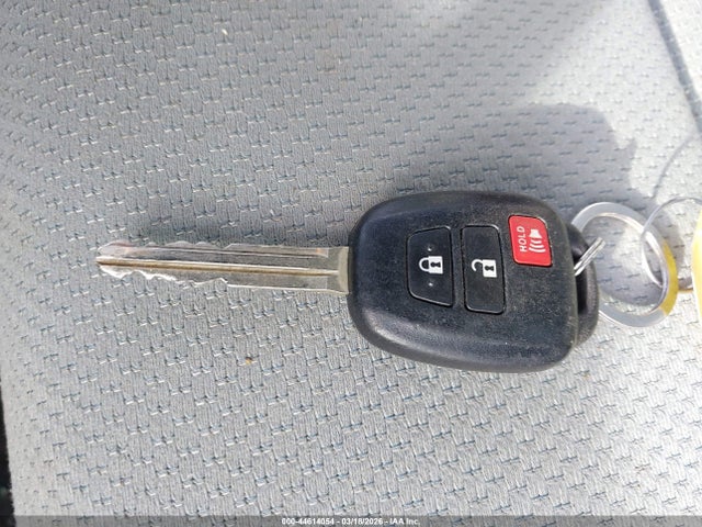 Toyota Prius C One 2014 JTDKDTB35E1074120 Image 11