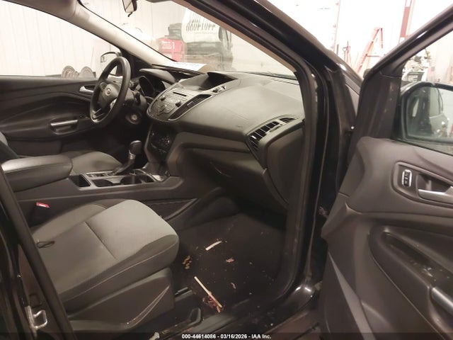 Продажа на аукционе авто 2017 Ford Escape Se, vin: 1FMCU0GD9HUA03568, номер лота: 44614086