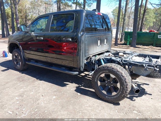 44614112 :رقم المزاد ، 1C6SRFLT3MN835629 vin ، 2021 Ram 1500 Rebel  4x4 5'7 Box مزاد بيع
