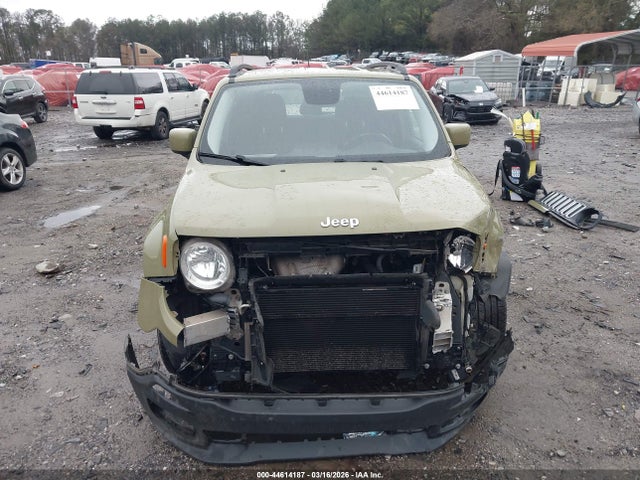 ZACCJABT7FPC01985 Jeep Renegade Latitude